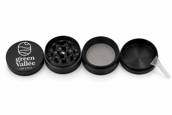 Grinder métal Green Vallée en 4 parties – couvercle aimanté, broyage, tamis et compartiment à pollen